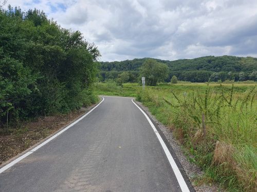 Neuer Geh-und Radweg