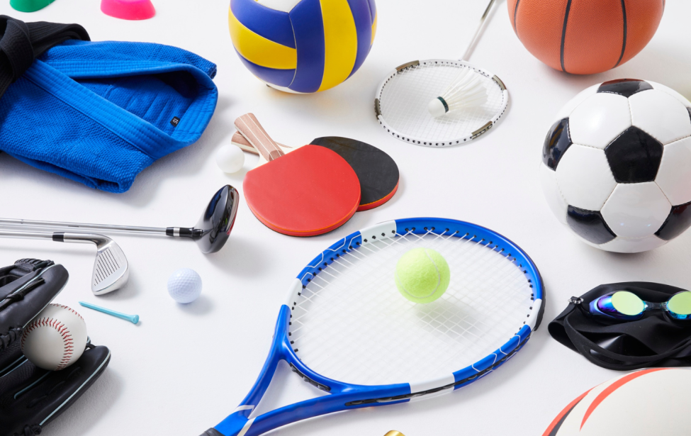 Fotografie von diversen Sportutensilien